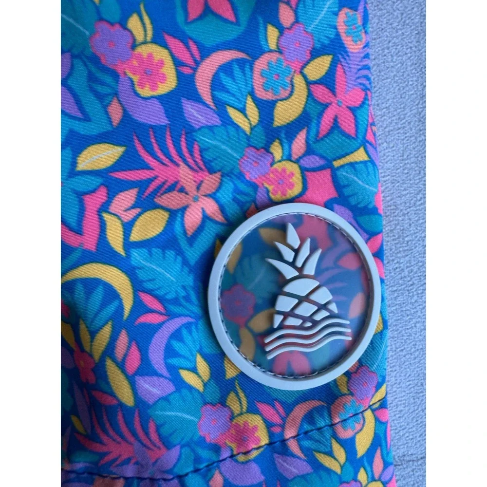 Chubbies Mens Tropical Floral Swim Trunks 4 Inch Inseam Blue Pink Small Preppy